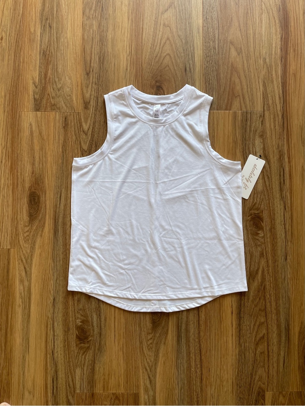 VOGO Athletica White Sleeveless Muscle Tank